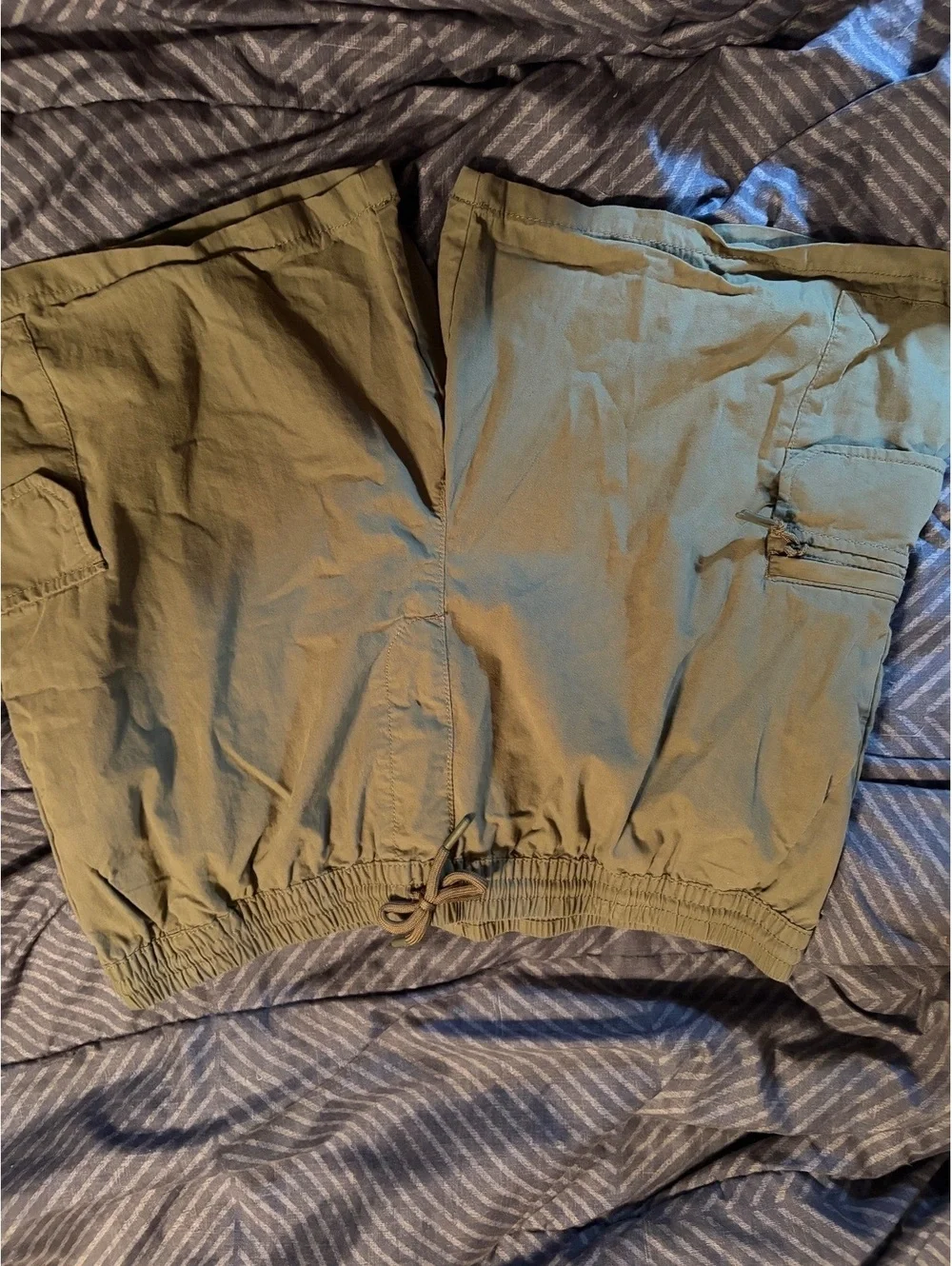 No Boundaries Olive Green Cargo Shorts Size L (36-38)